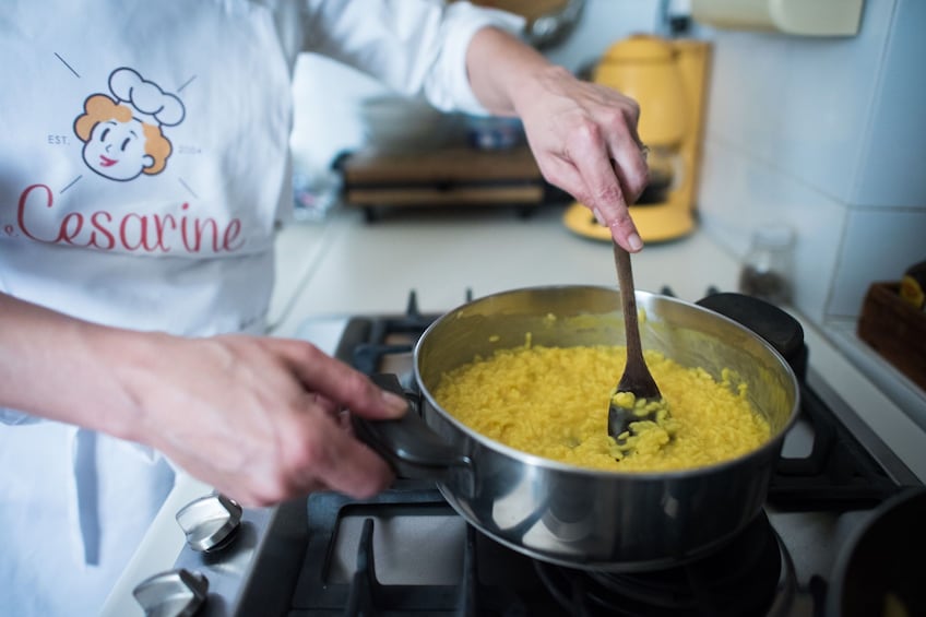 Private cooking class at a Cesarina's home in Milan