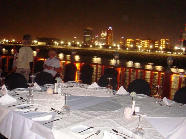 Dubai Marina Cruise With Dinner & Roundtrip Transfer