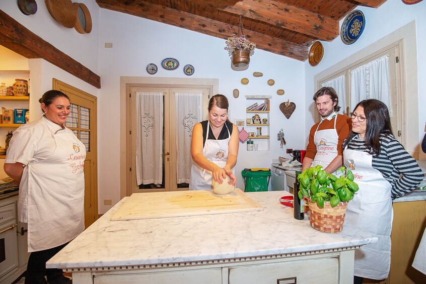Private cooking class at a local's home in Verona