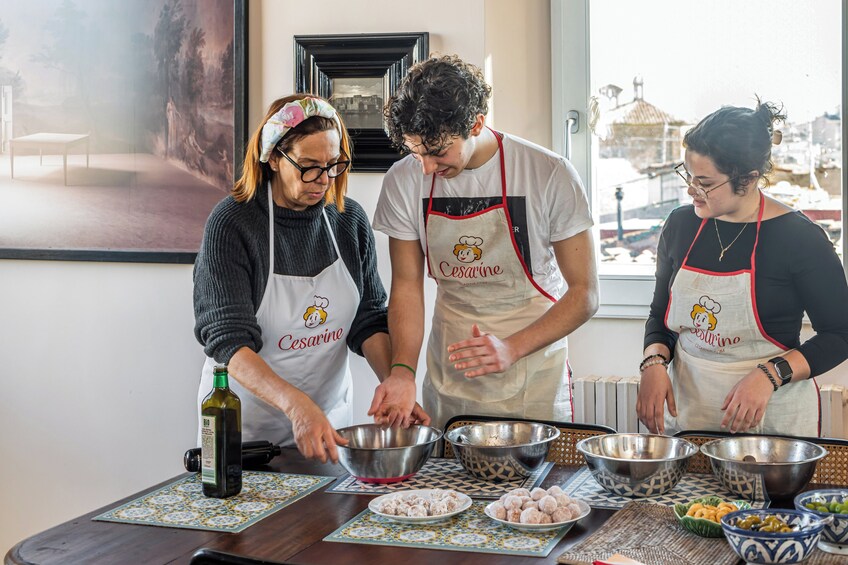 Home Cooking Class & Meal with a Local in Venice