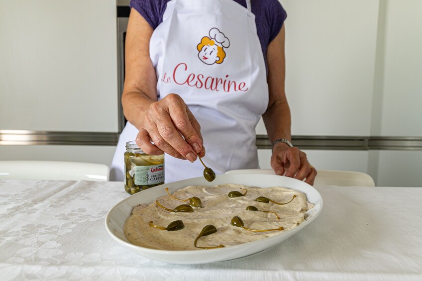 Private cooking class at a local's home in Asti