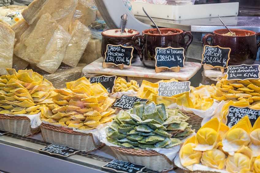 Local Market Visit and Cooking Class at a Cesarina's Home in Asti