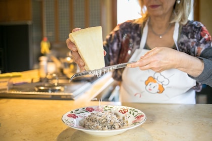 Corso di cucina privato a casa di un locale a Trieste