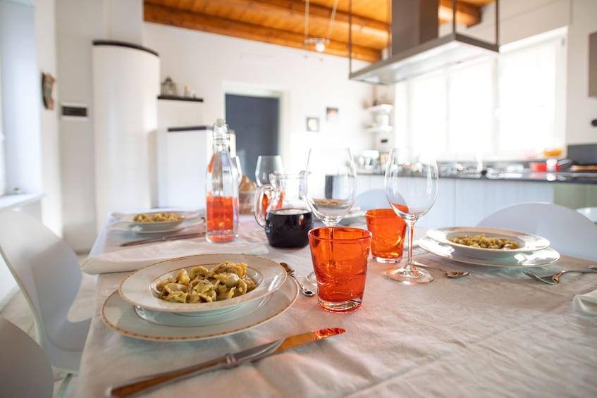 Private cooking class at a Cesarina's home in Langhe