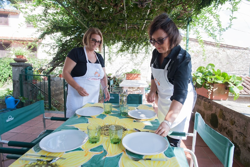 Private cooking class at a local's home in Lucca