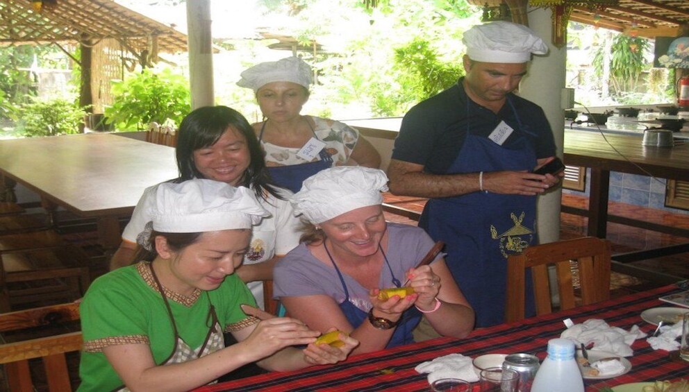 Baan Hongnual Cookery Session and Market Visit with Lunch