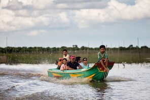Private Kompong Phluk Half-Day Tour (by Aircon Vehicle)