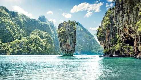 Phang Nga Bay met James Bond en Koh Kai Island Tour