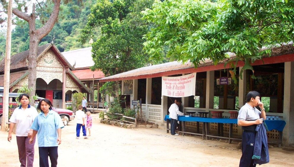 Mae Kham Pong Village Experience 