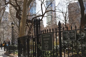 Midtown Manhattan Architecture and History Semi-Private Tour