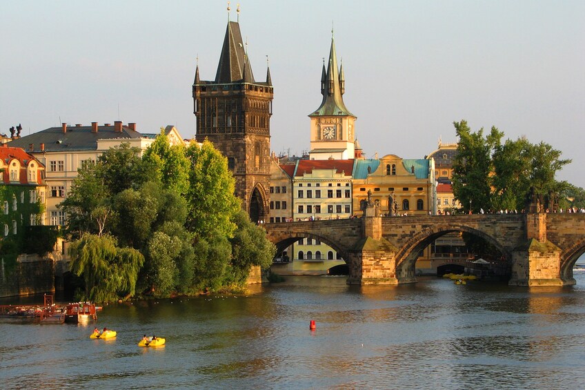 Photo of buildings, Charles Bridge and river in Prague, Czech Republic