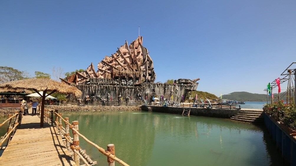 Discover Nha Trang Islands and Snorkeling Tour