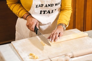 Fettuccine Making & delicious meal in the heart of Rome