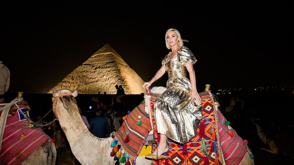 Private Sound and Light Show at the Pyramids with dinner