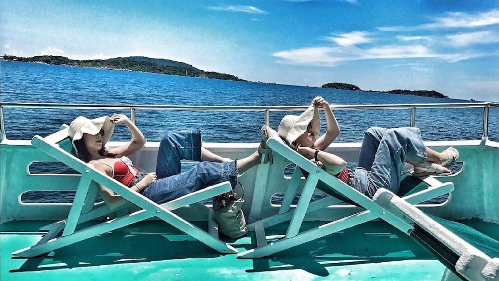 Show item 5 of 10. Snorkeling & Fishing in Fingernail Island and May Rut Island