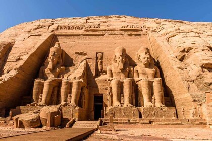 Excursion en petit groupe à Abou Simbel en autocar