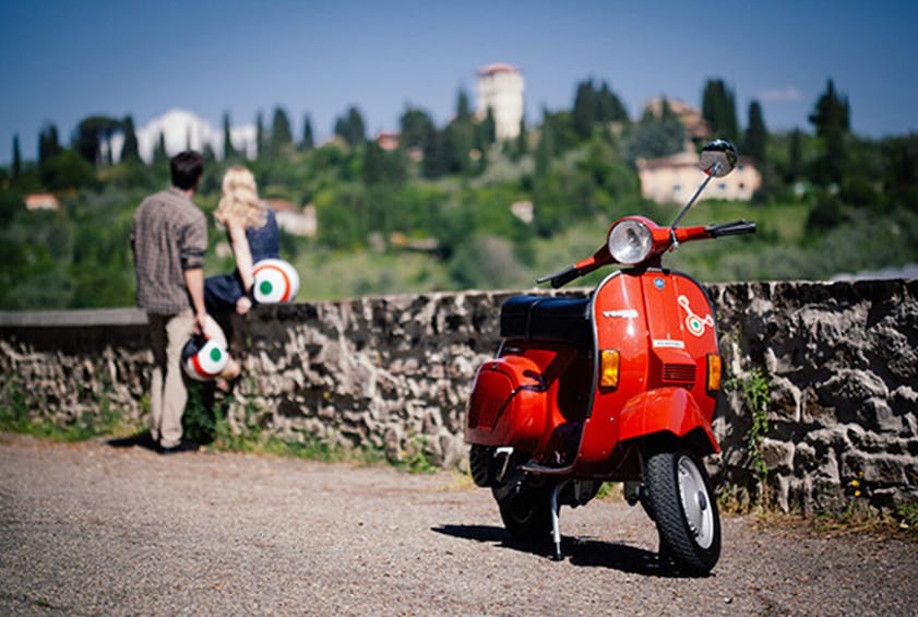 Tuscany Vintage Vespa Tour
