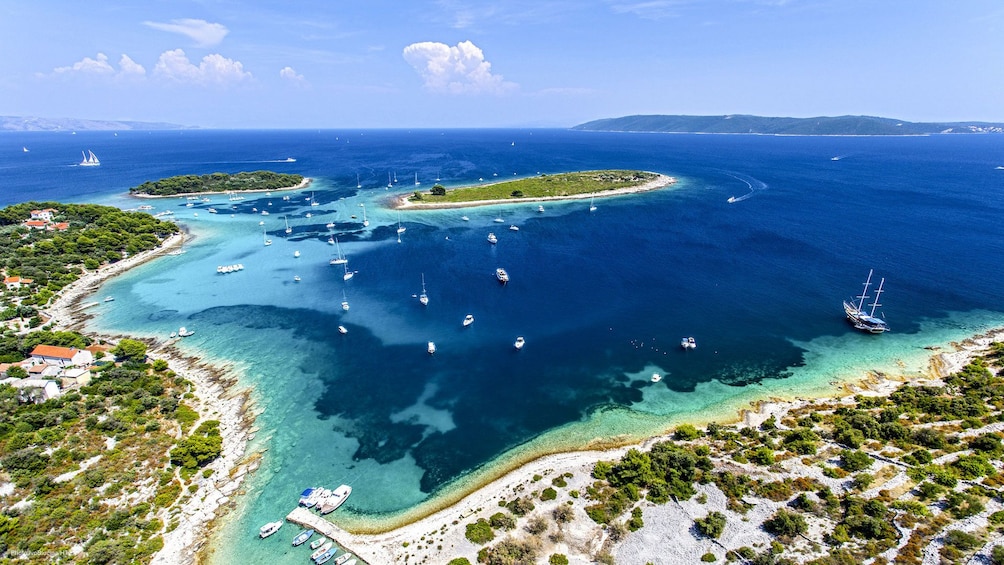 Blue Lagoon - 3 Islands Speedboat SmallGroup Tour from Split