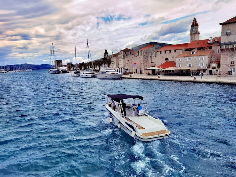 3 Islands tour - Blue Lagoon, Duga bay, Old town of Trogir