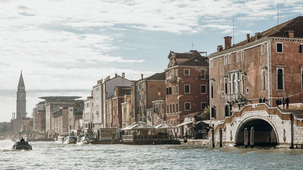 Full Day Tour to Five Venetian Islands including Murano
