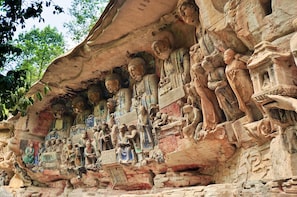 Dazu Rock Carvings Private Tour from Chongqing