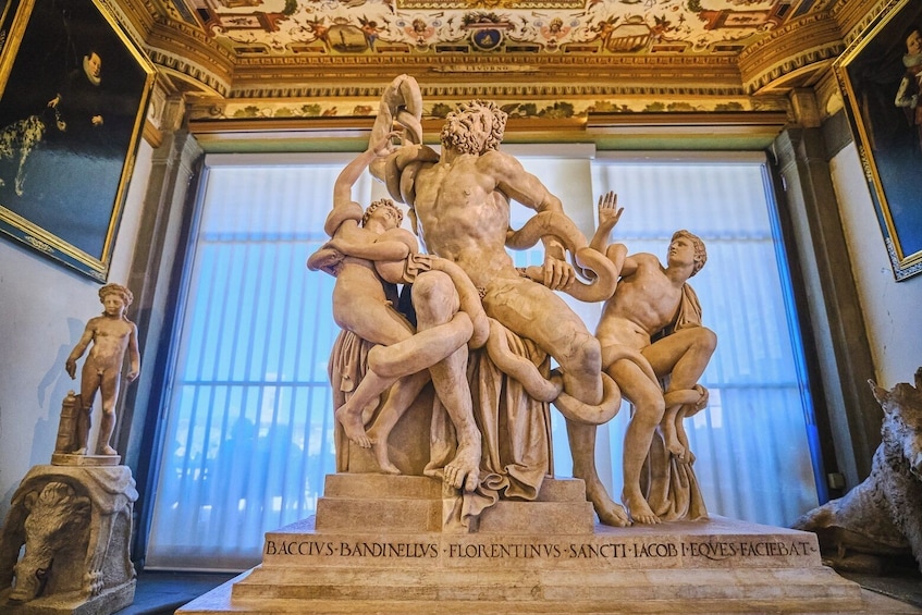 Uffizi Gallery guided tour - small group monolingual tour