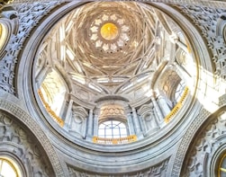 Turin Royal Palace small group tour with Holy Shroud Chapel