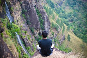 The Highest Waterfall Bambarakanda Trekking with transfers