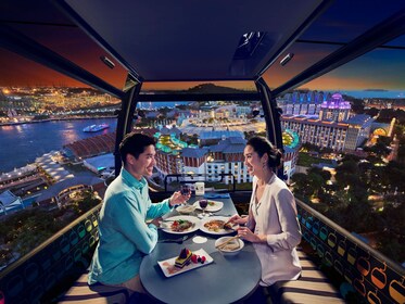 Sky Dining in der Seilbahn von Singapur