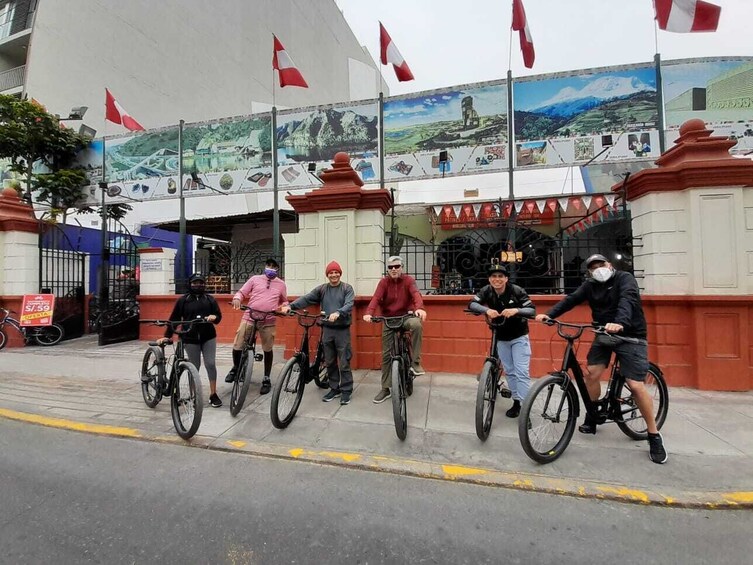 Lovely Barranco Bike Tour from Miraflores