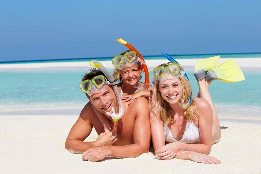 Family snorkeling in Punta Cana