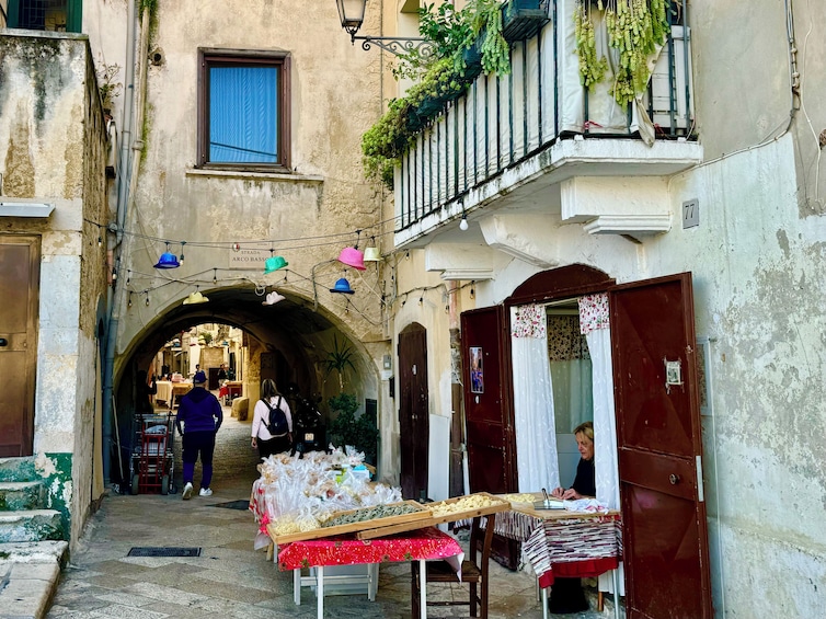 Bari Vecchia Walking Tour: A Journey Through History, Faith, and Flavor