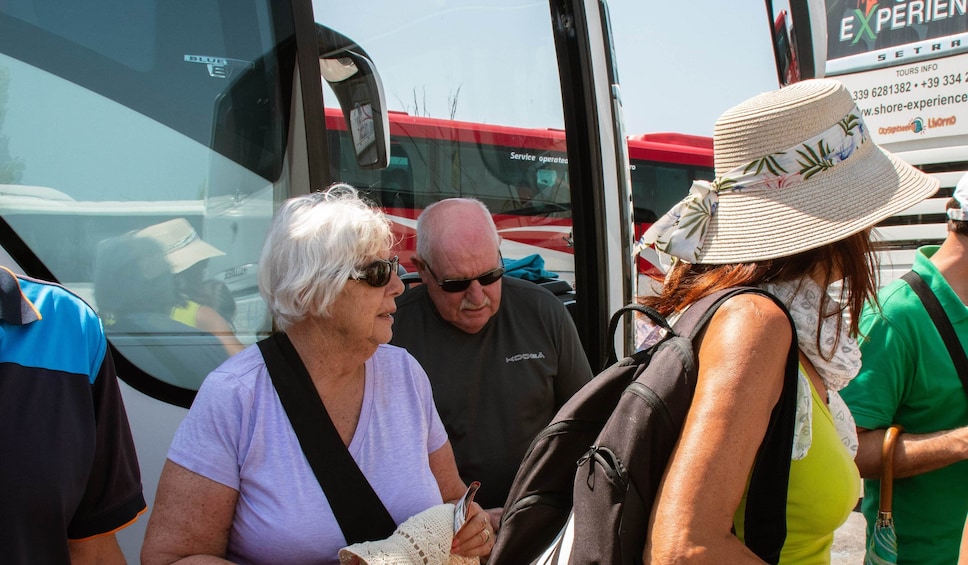 From Livorno: Bus Transfer to the Leaning Tower of Pisa