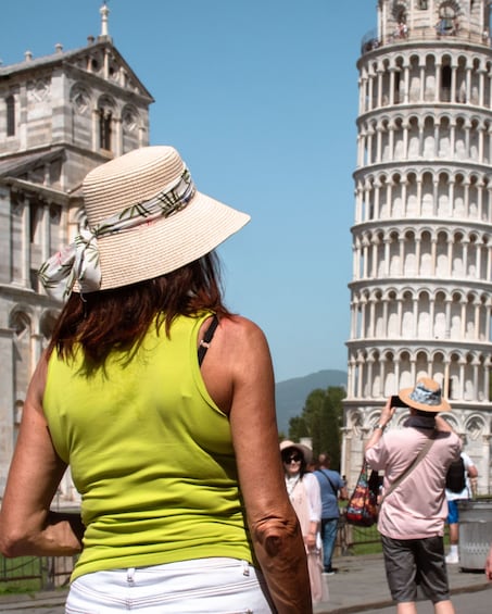 From Livorno: Bus Transfer to the Leaning Tower of Pisa