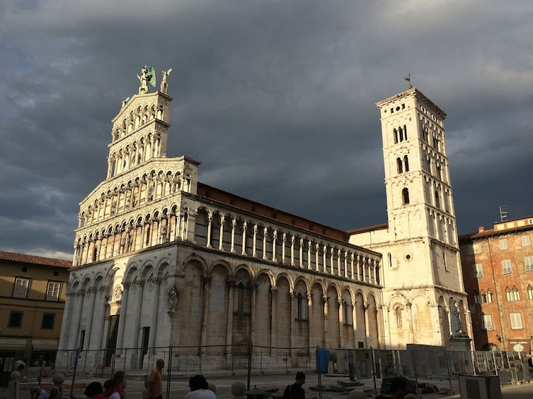 SHORE EXCURSION TO PISA & LUCCA FROM LIVORNO