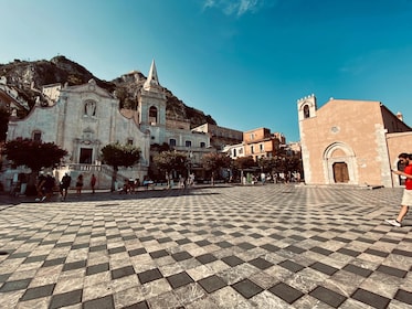 Traslado de bajo coste desde Taormina desde Messina