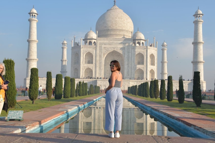 Private Overnight Taj Mahal & Agra Tour from Delhi