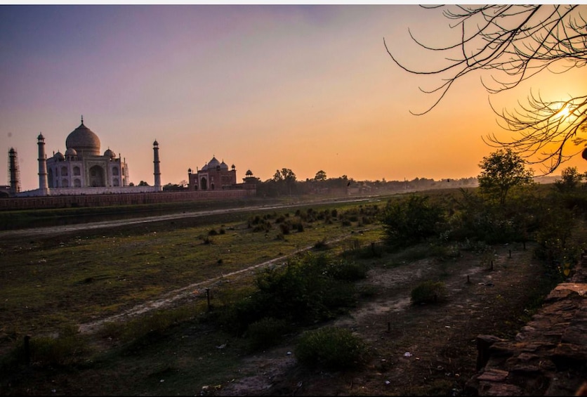 Same Day Taj Mahal - Agra Fort Tour From Delhi With Lunch.