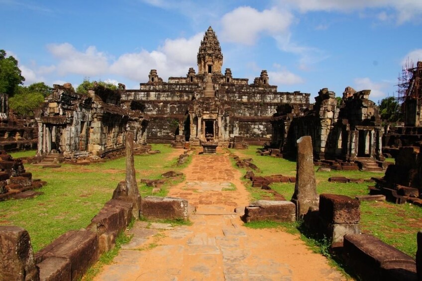 Roluos Temple in Siem Reap, Cambodia