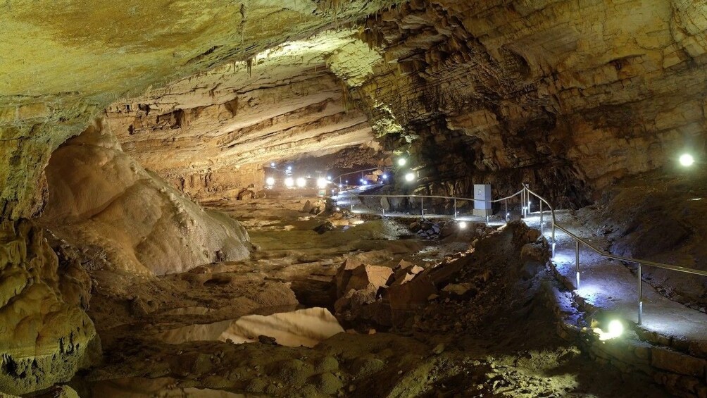 Private Excursion to Vjetrenica Cave from Dubrovnik