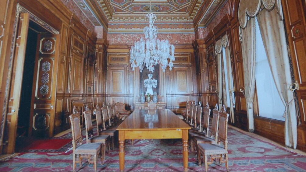 Dining room at Beylerbeyi Palace in Istanbul