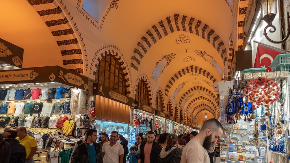 Indoor Istanbul bazaar