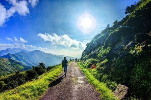 Overnight Hike to Knuckles Riverston