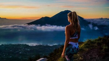 Mt Batur Sunrise Trekking with Breakfast Atop & Coffee Tour