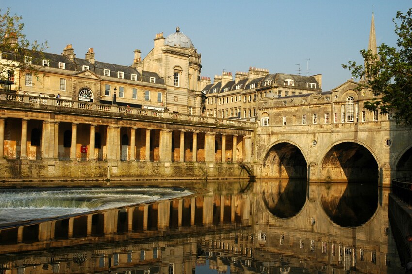 Show item 4 of 8. Bath