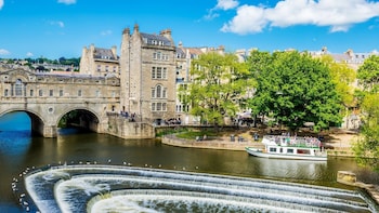 Bath & Stonehenge small group tour with optional cream tea