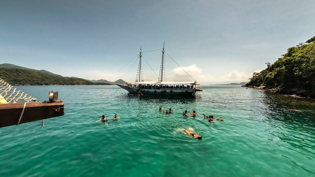 Angra Dos Reis Day Trip Boat Tour	