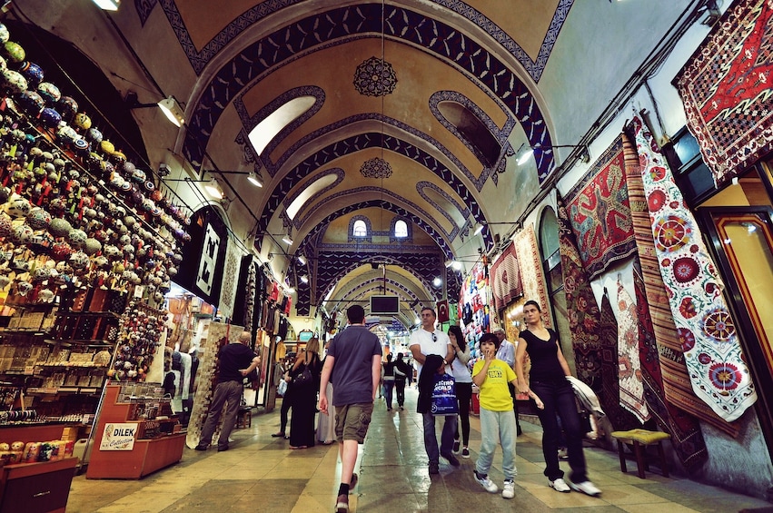 Old Bazaars & Handicrafts Of Istanbul