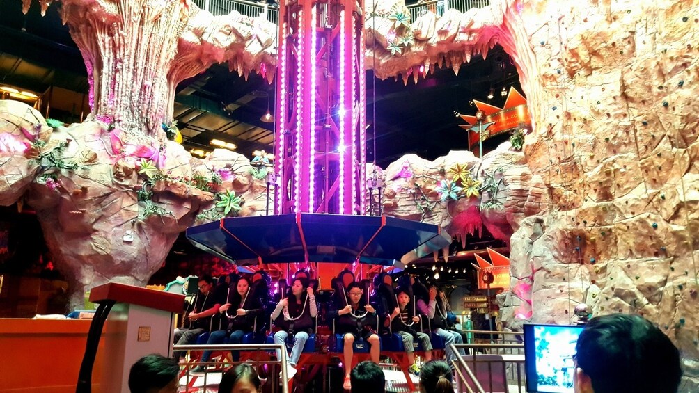 Tower drop ride in Bà Nà Hills in Da Nang, Vietnam
