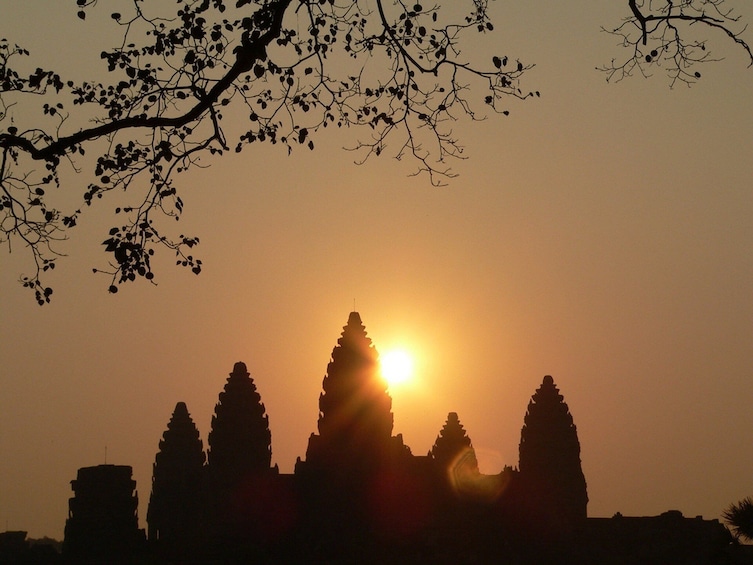Sunrise at Srah Srang in Siem Reap